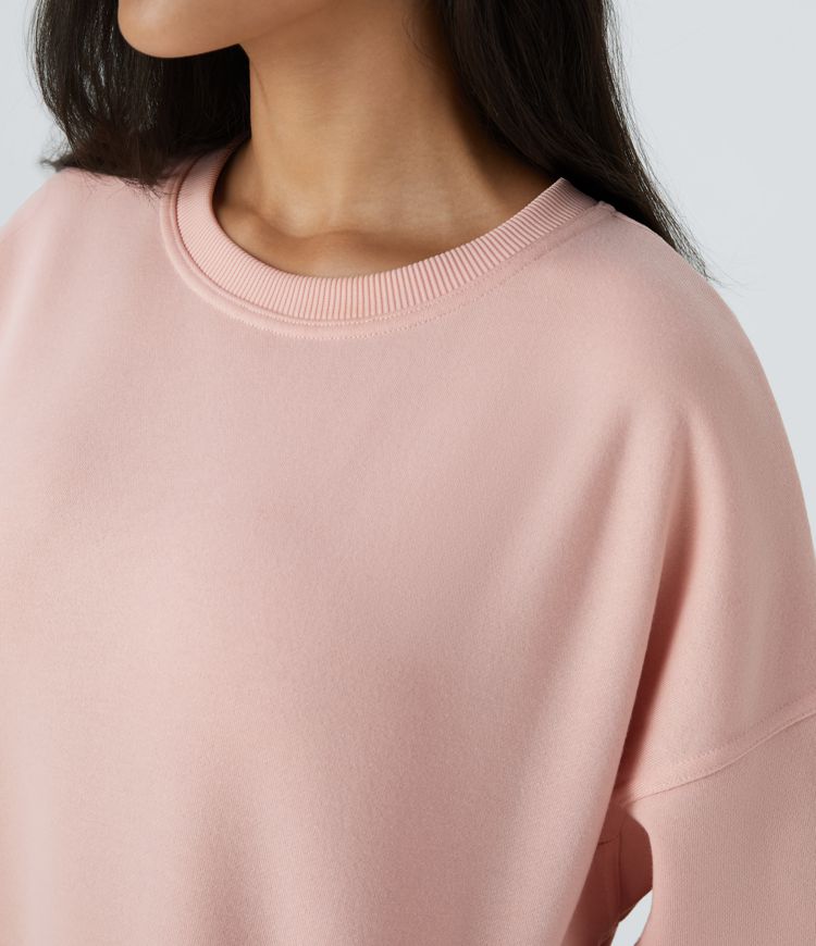 Felpa oversize casual in pile con scollo rotondo