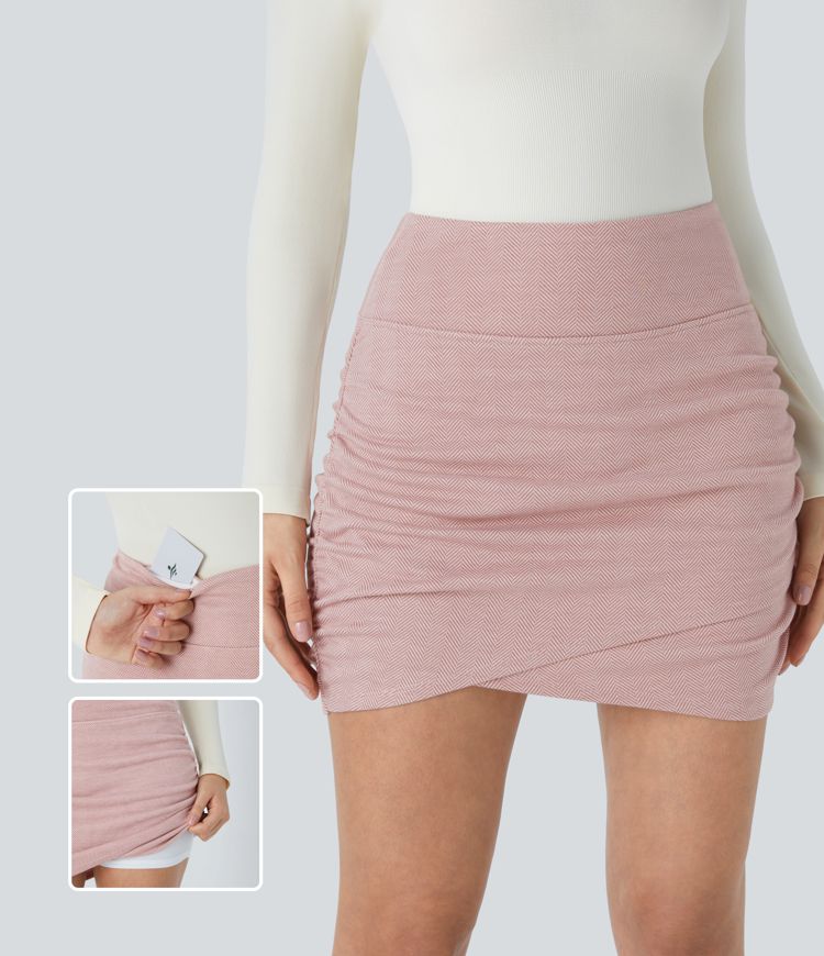 Minigonna 2 in 1: aderente con vita alta, tasche posteriori e motivo a spina di pesce